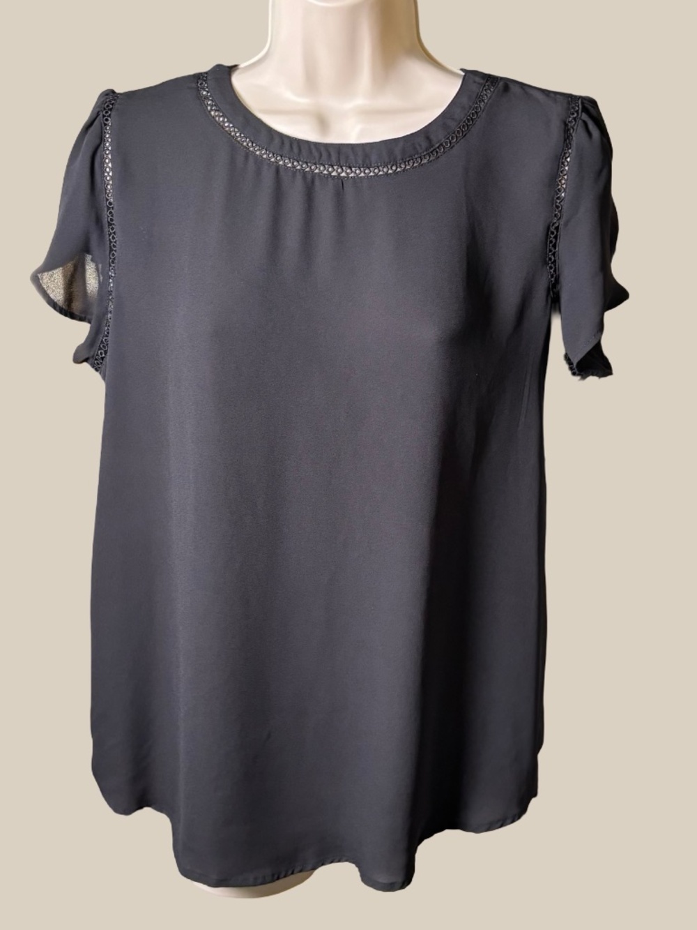LOFT Black Blouse Button Back Lace Trim Flutter Sleeve Woven Top Shirt SZ M